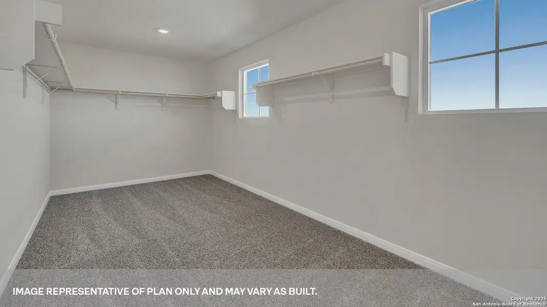 Spacious, unfurnished interior of a new home in Whisper South, San Marcos (Image 15). Spacious, unfurnished interior of a new home in Whisper South, San Marcos (Image 15).