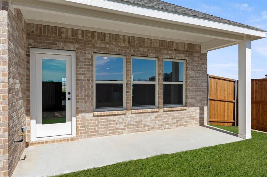 Exterior details and patio area of a home in Las Lomas, Forney (Image 4). Exterior details and patio area of a home in Las Lomas, Forney (Image 4).