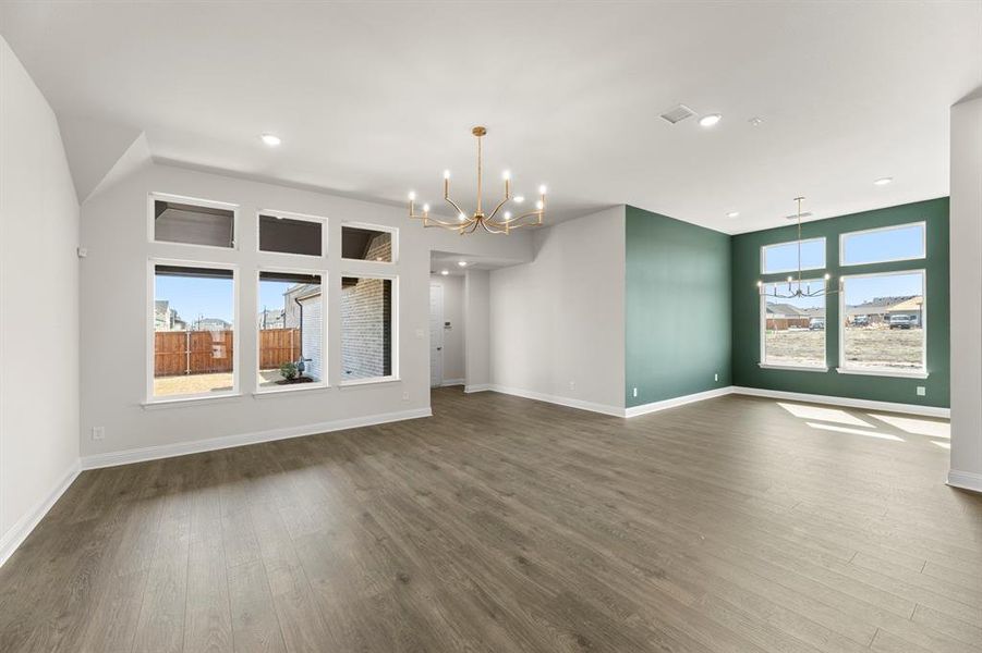 19. 9712 Talia - Family (2)