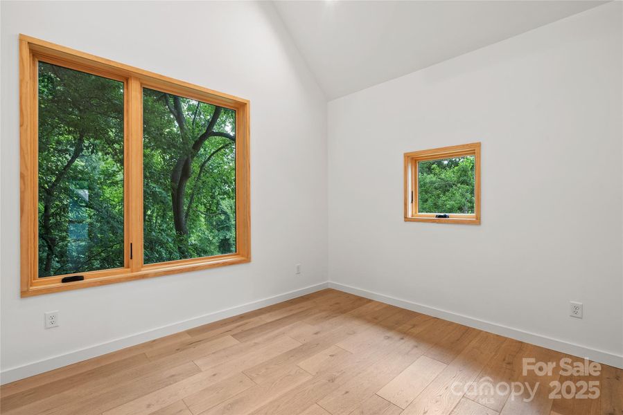 Spacious, unfurnished interior of a new home in , Asheville (Image 30).