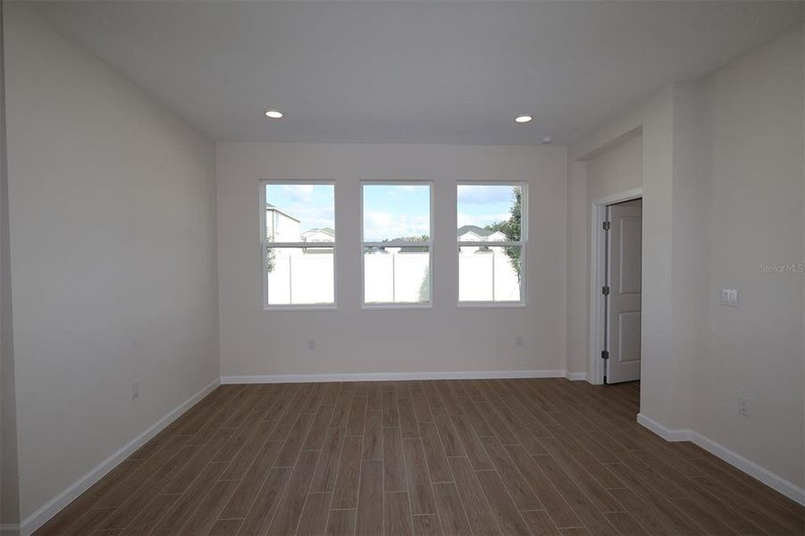 Spacious, unfurnished interior of a new home in Estates at Rivercrest, Sanford (Image 33).