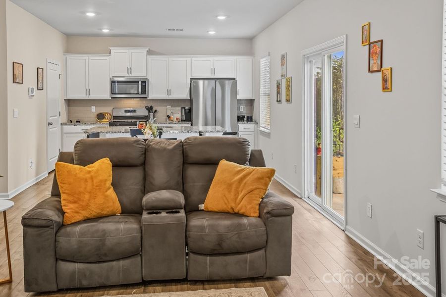 Furnished interior view inside a new home in Calvin Creek, Troutman (Image 4).