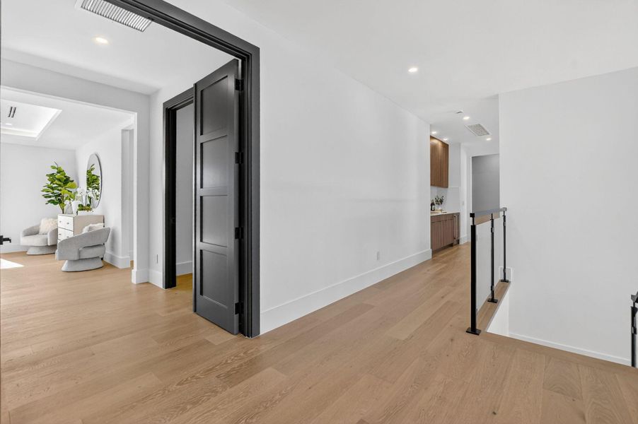 Spacious, unfurnished interior of a new home in , Boca Raton (Image 22).