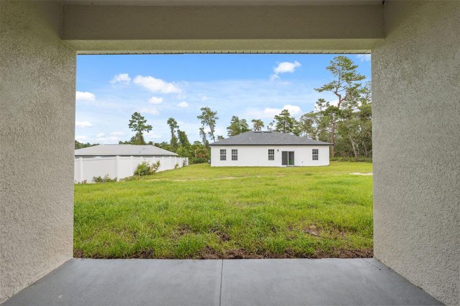 Exterior details and patio area of a home in , Ocala (Image 30).