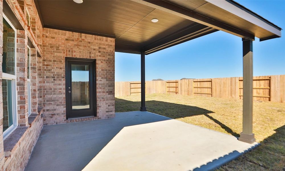 Image 19 of a home in River Ranch.
