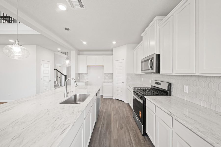 Furnished interior view inside a new home in Bluestem, Brookshire (Image 8).