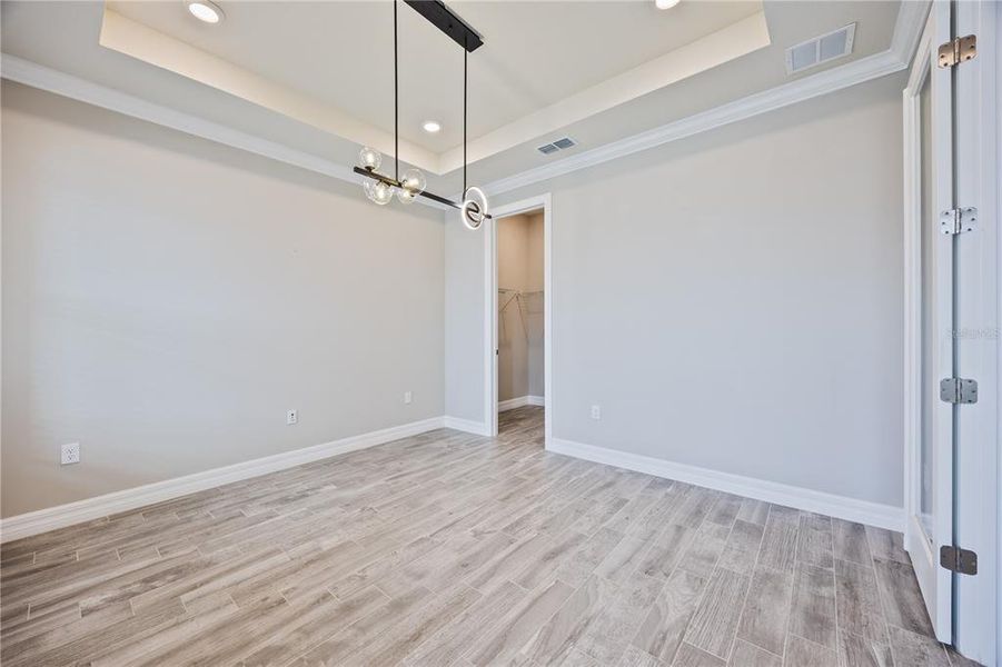 Spacious, unfurnished interior of a new home in Phillips Grove, Orlando (Image 21).