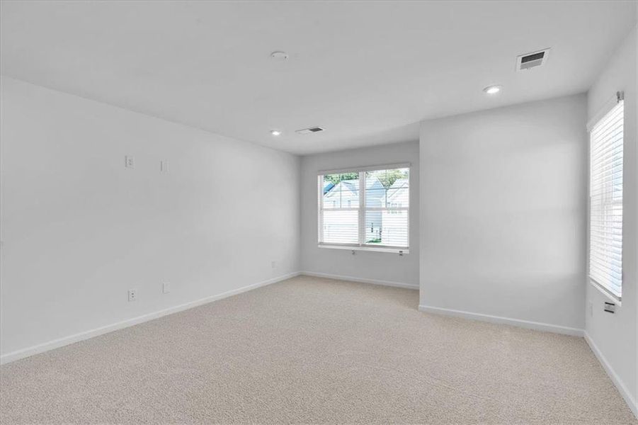 Spacious, unfurnished interior of a new home in Park Center Pointe, Austell (Image 14).
