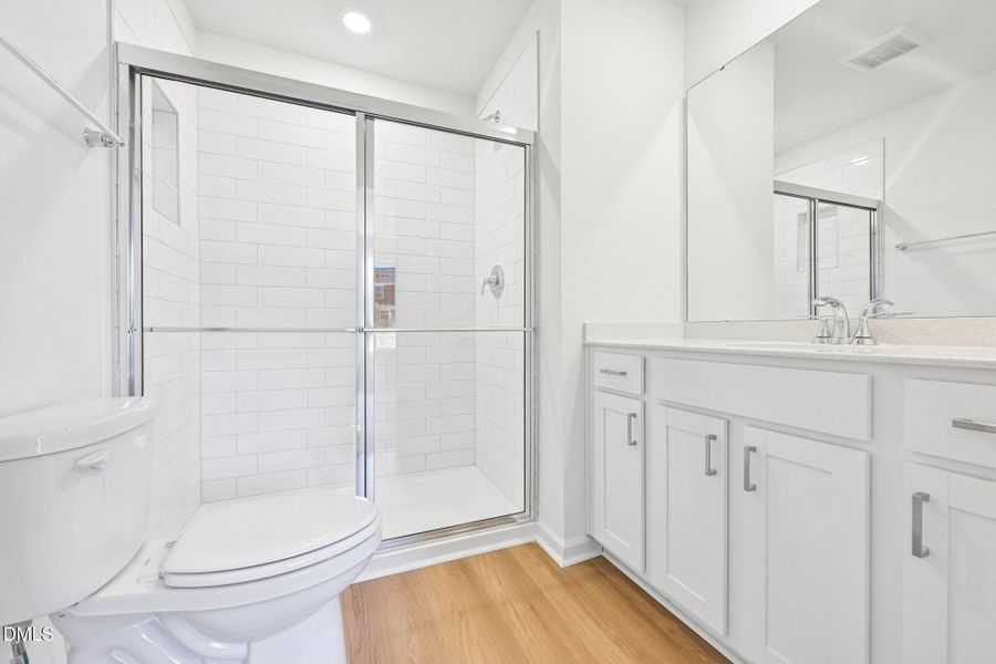 28-web-or-mls-Glen Lyon Drive-S2204-028