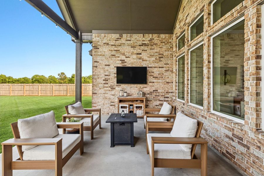 Exterior details and patio area of a home in , Old River-Winfree (Image 23).