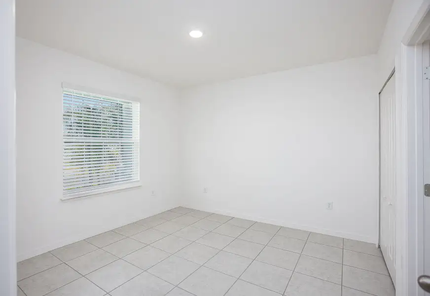 Representative unfurnished interior of a home built from the Melbourne by Maronda Homes in Highland Park, Newberry (Image 14). Representative unfurnished interior of a home built from the Melbourne by Maronda Homes in Highland Park, Newberry (Image 14).