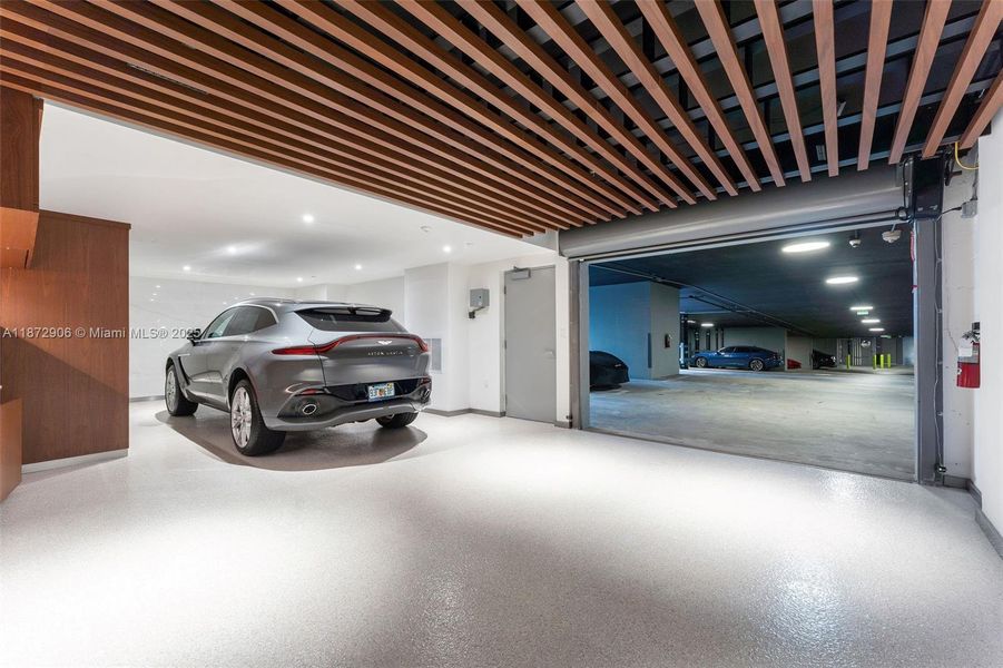 Signature Garage by Aston Martin Design Signature Garage by Aston Martin Design