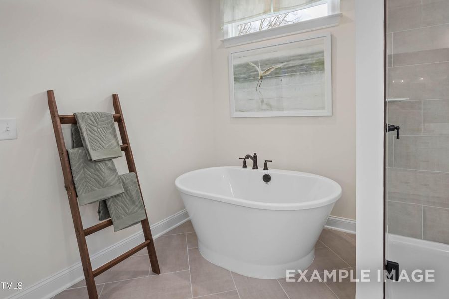 Image 35 of a home in Tobacco Road.