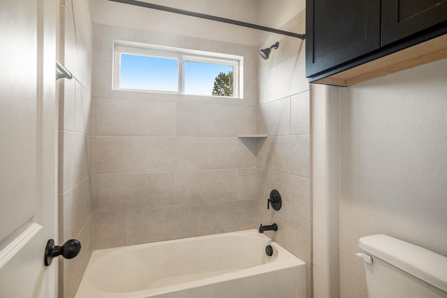 Image 36 of a home in Encino Estates.