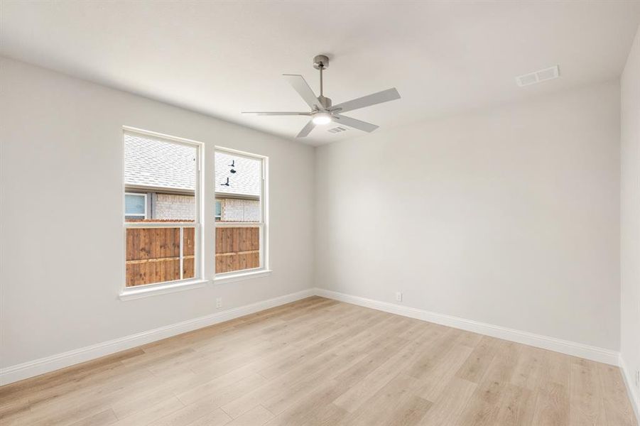 Spacious, unfurnished interior of a new home in Addison Hills, Cedar Hill (Image 20).