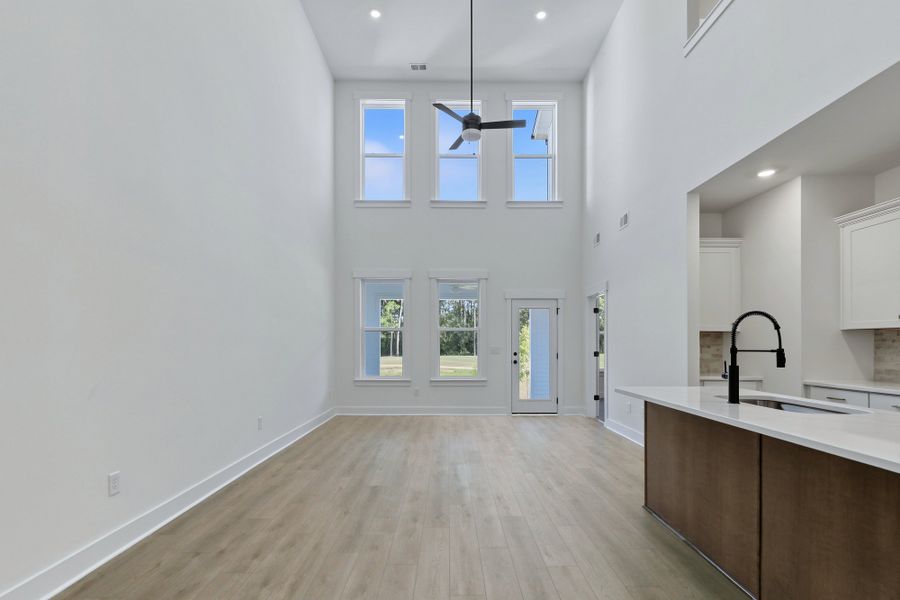 Spacious, unfurnished interior of a new home in Bally Castle, Murrells Inlet (Image 18).