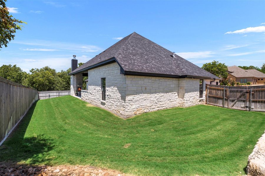 Front exterior of a new home in , Temple, TX, highlighting curb appeal (Image 25). Front exterior of a new home in , Temple, TX, highlighting curb appeal (Image 25).