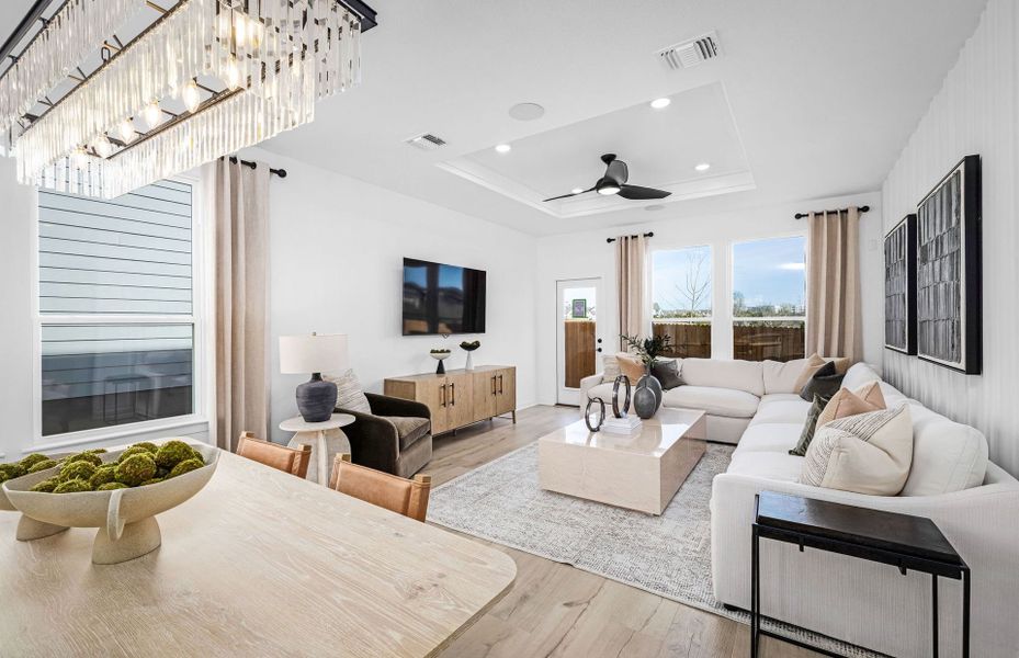 Representative furnished interior of a home built from the Fentress by Pulte Homes in Cameron Place, Austin (Image 15).