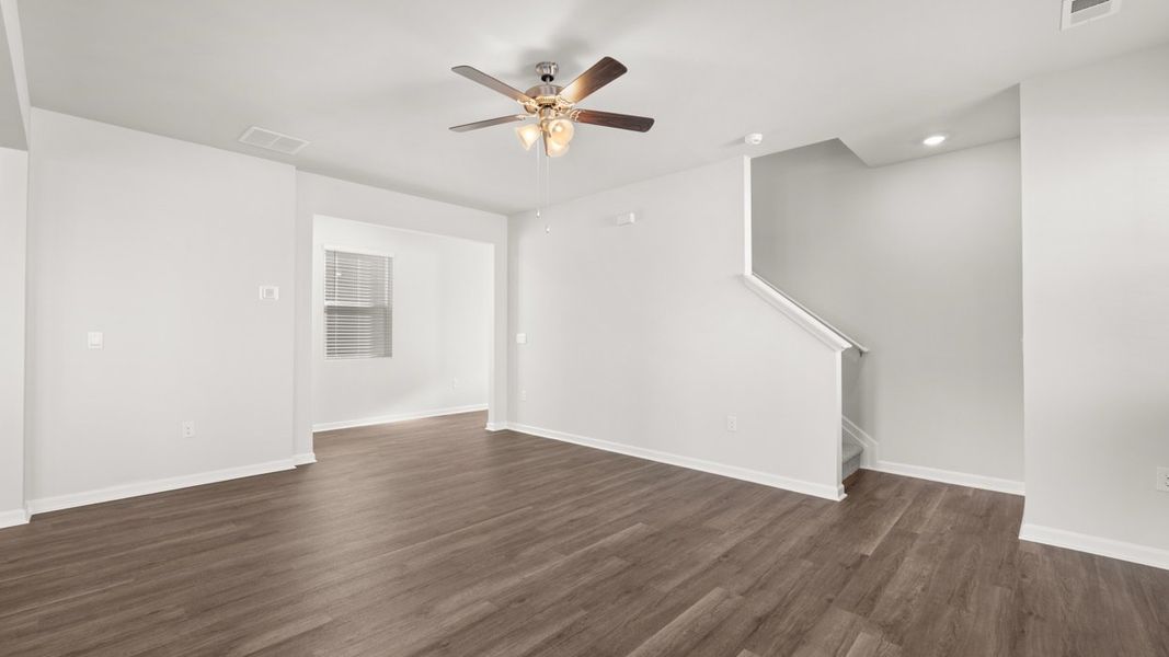 Spacious, unfurnished interior of a new home in Captain's Corner, Grovetown (Image 12).