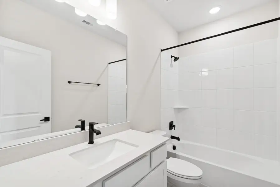 Furnished interior view inside a new home in Jubilee, Hockley (Image 3).