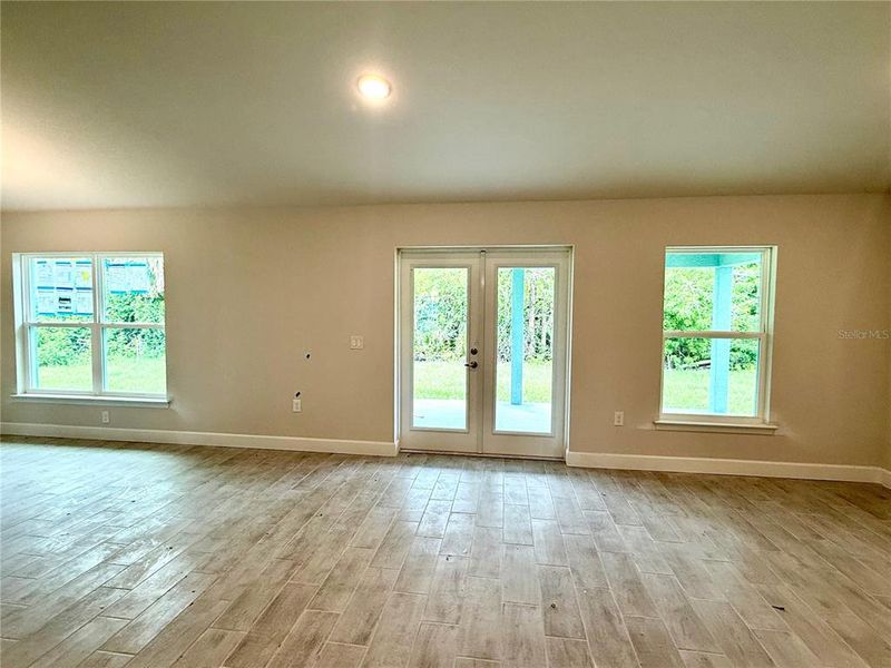 Spacious, unfurnished interior of a new home in Rotonda, Rotonda West (Image 7).