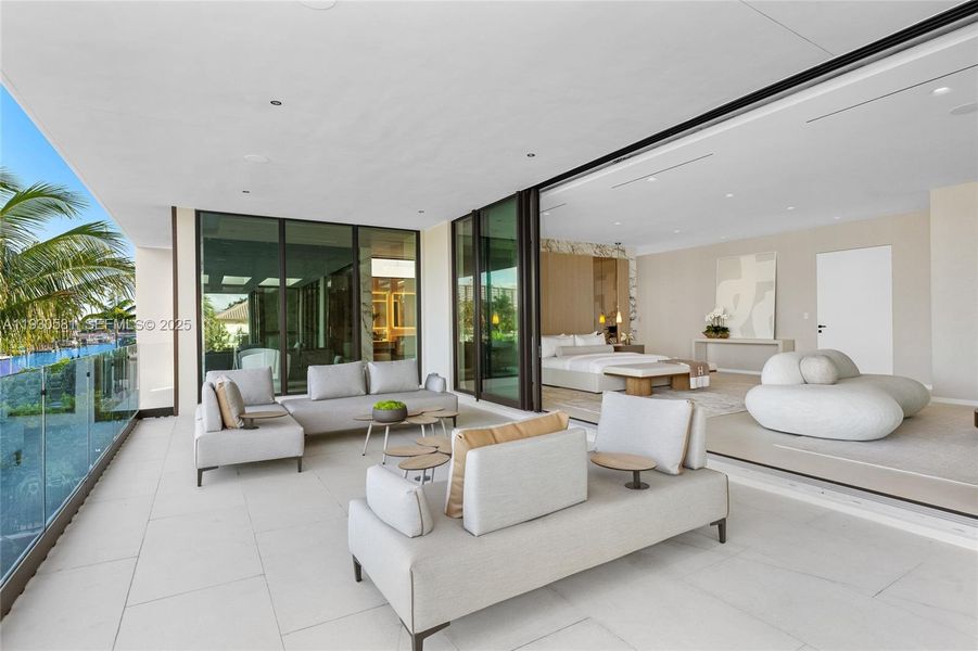 Exterior details and patio area of a home in , Fort Lauderdale (Image 26).