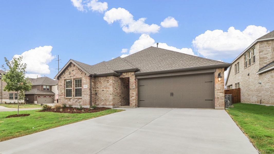 Representative exterior photo of a completed home built from the Hale by D.R. Horton in Silverado, Aubrey, TX (Image 1). Representative exterior photo of a completed home built from the Hale by D.R. Horton in Silverado, Aubrey, TX (Image 1).