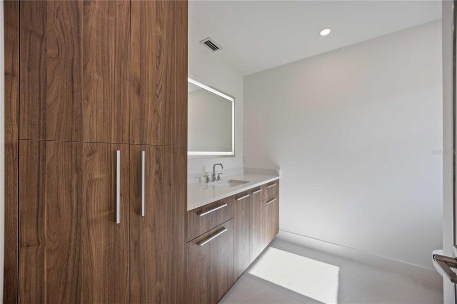 Furnished interior view inside a new home in , Sarasota (Image 53).