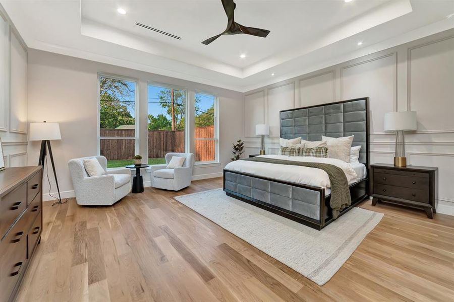 Furnished interior view inside a new home in , Dallas (Image 9).