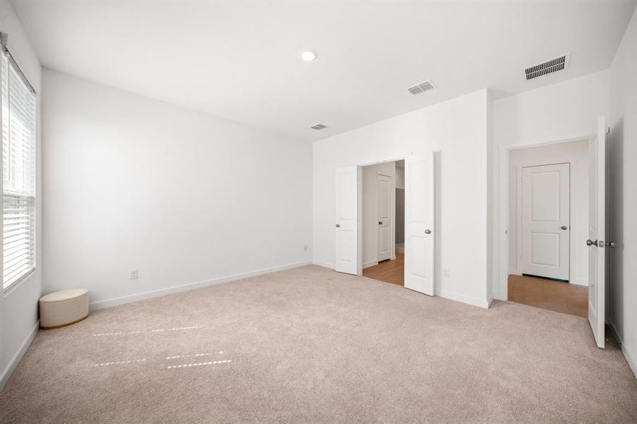 Spacious, unfurnished interior of a new home in Prairie View, Ennis (Image 17). Spacious, unfurnished interior of a new home in Prairie View, Ennis (Image 17).