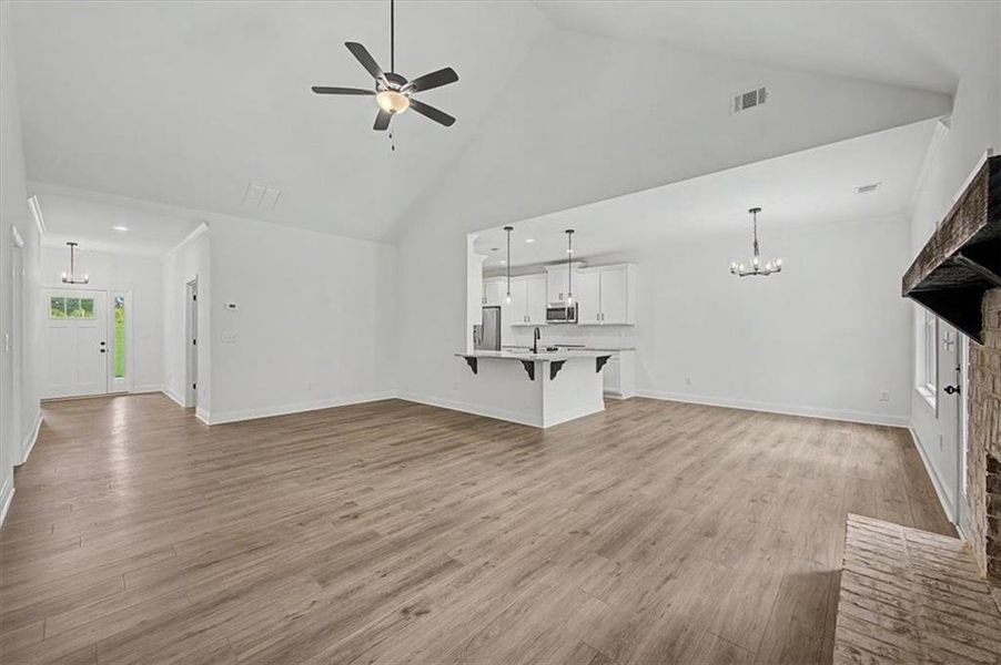 Spacious, unfurnished interior of a new home in , Dallas (Image 17). Spacious, unfurnished interior of a new home in , Dallas (Image 17).