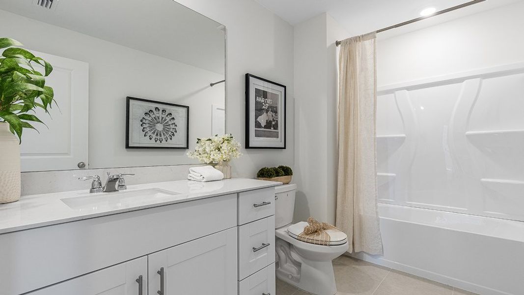 Florida CORE L004 Edison Bath2 F2 Base6 8 4 25