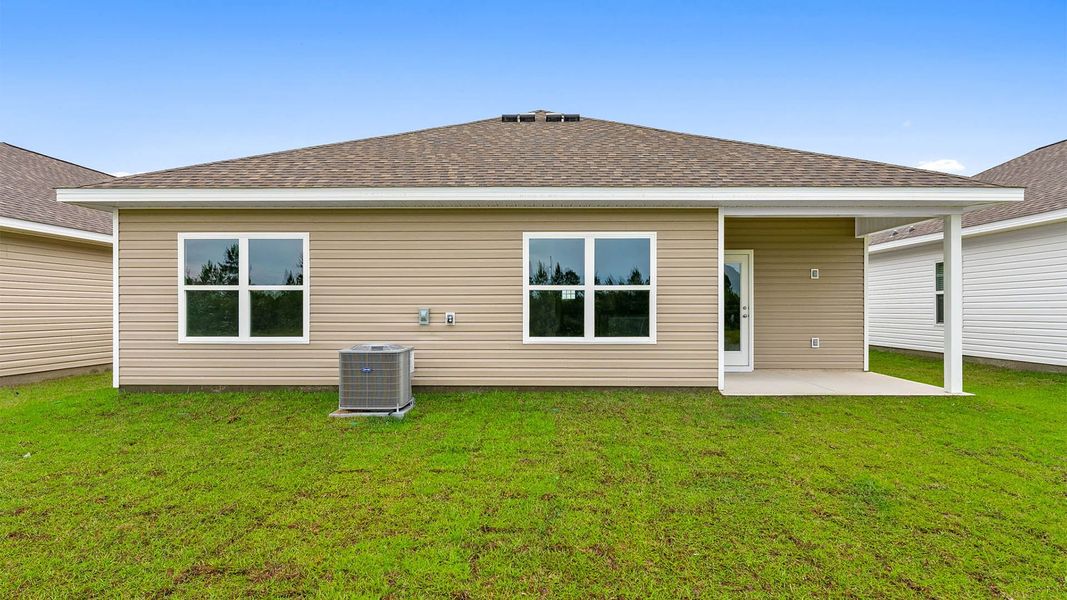 Exterior details and patio area of a home in Liberty, Panama City (Image 4). Exterior details and patio area of a home in Liberty, Panama City (Image 4).