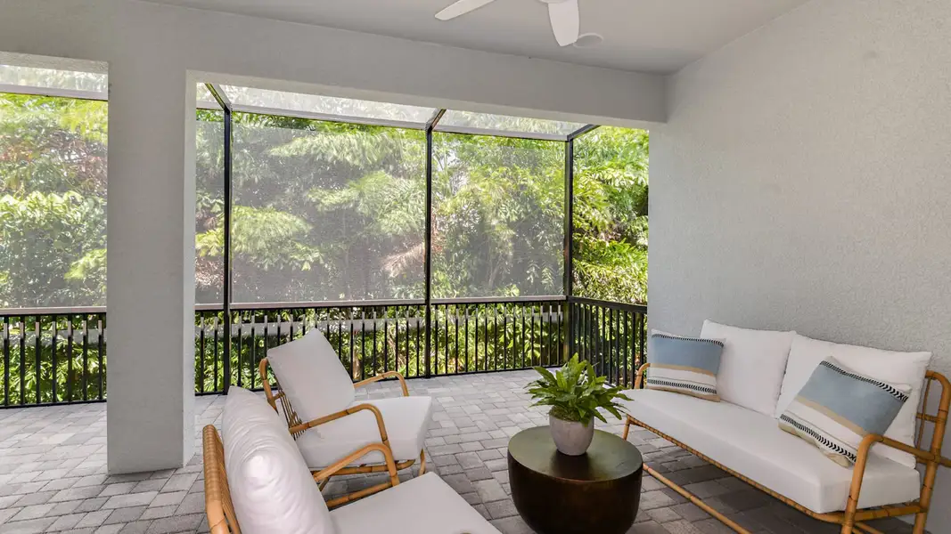 Exterior details and patio area of a home in Tide Marsh, Fort Myers (Image 3).