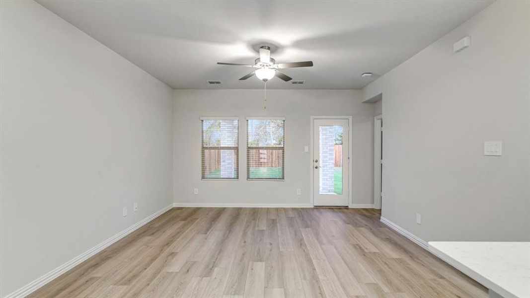 Spacious, unfurnished interior of a new home in Eastridge - Spring Series, McKinney (Image 17).