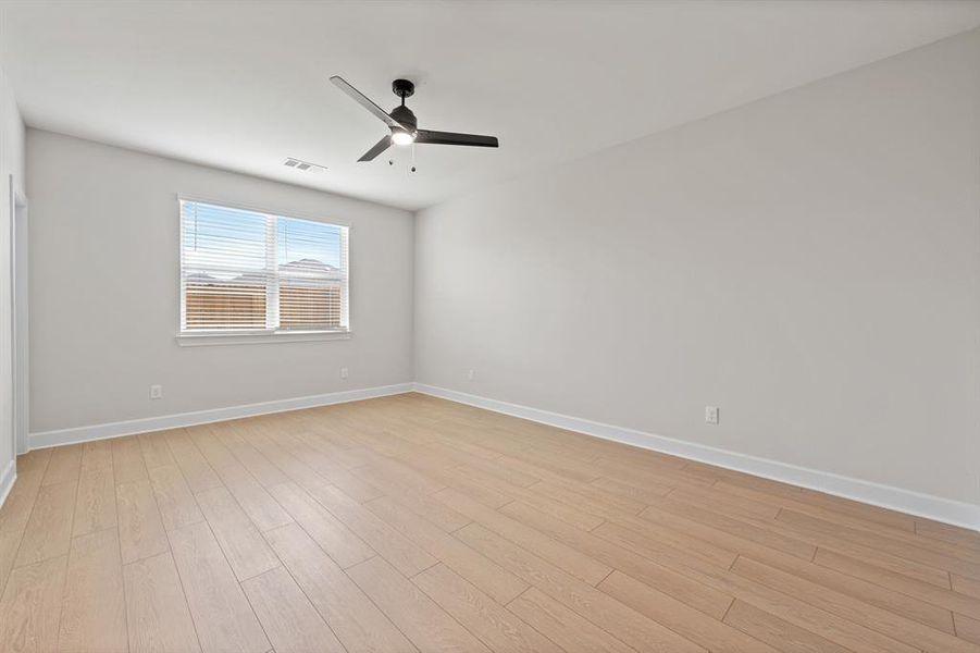 Spacious, unfurnished interior of a new home in Princeton Heights, Princeton (Image 5).