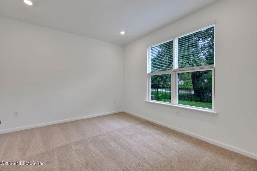 Spacious, unfurnished interior of a new home in The Hammock at Palm Harbor, Palm Coast (Image 14).