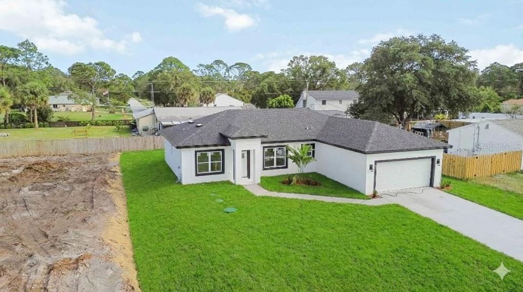 Image 32 of a home in . Image 32 of a home in .