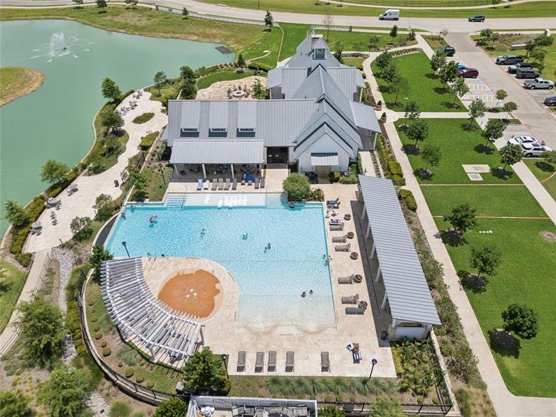 Community amenities in , Aubrey (Image 36).