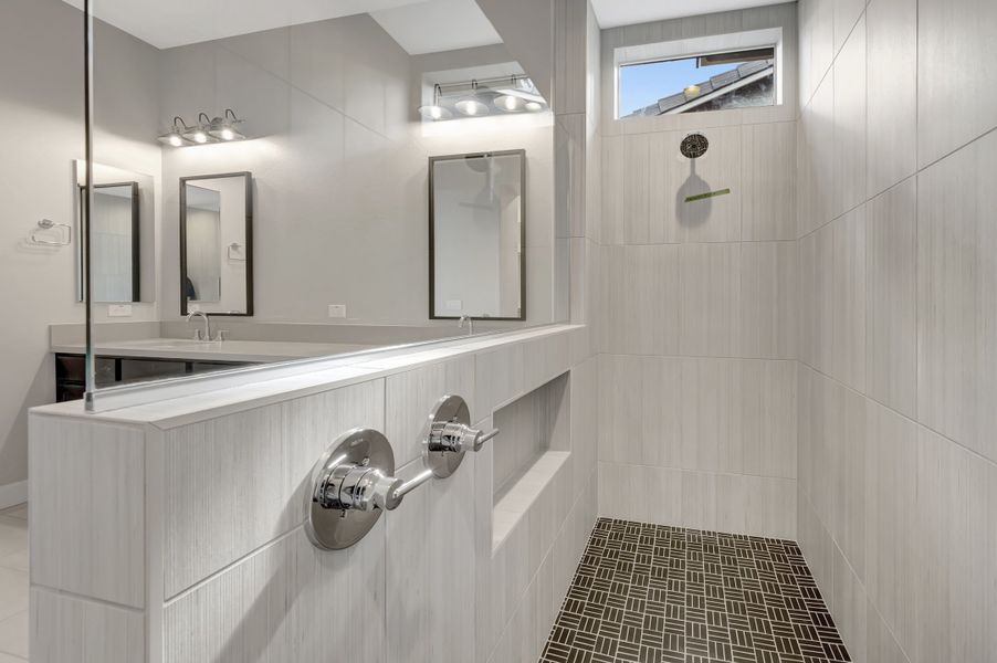 Owner's Bath