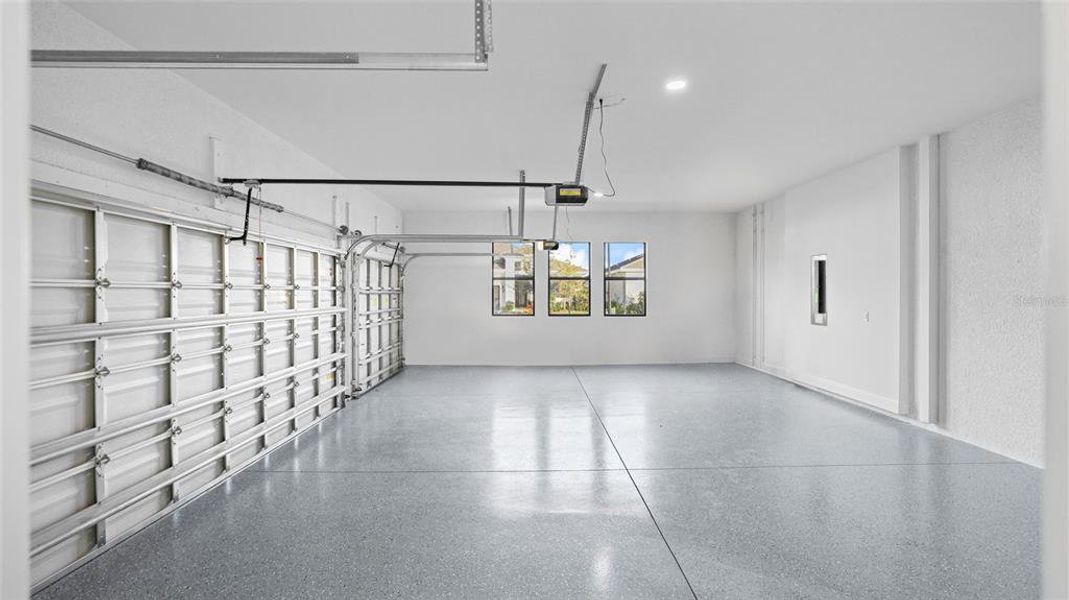 Spacious, unfurnished interior of a new home in Cresswind Lakewood Ranch, Lakewood Ranch (Image 29).