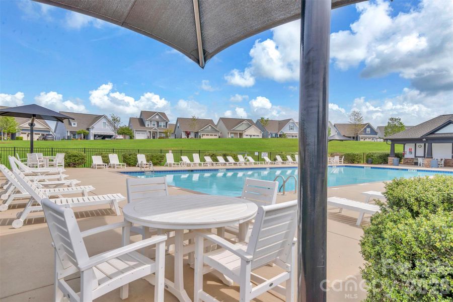 Community amenities in Edgewater - The Links, Lancaster (Image 22).
