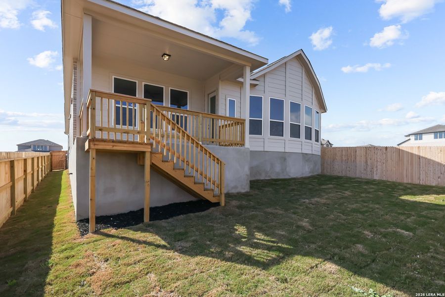 Exterior details and patio area of a home in Ladera, San Antonio (Image 3).