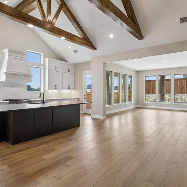 Spacious, unfurnished interior of a new home in Mustang Lakes, Celina (Image 57).