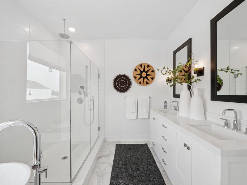 Spa-like primary bath (*Photo not of actual home and used for illustration purposes only.)