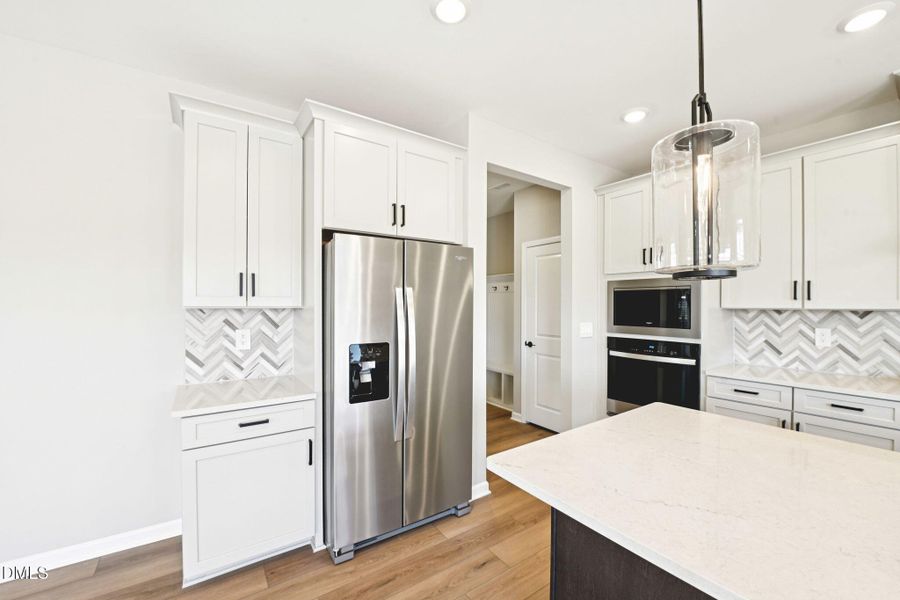 10 - Kitchen