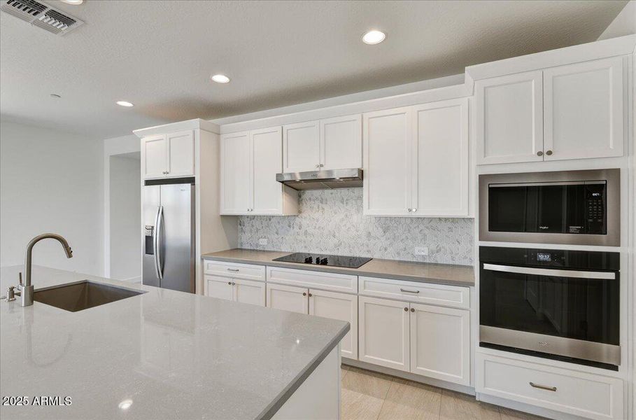 15-Kitchen 15-Kitchen