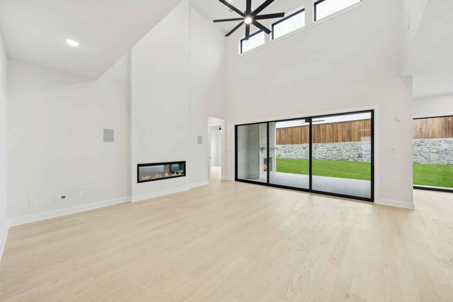 Spacious, unfurnished interior of a new home in The Grove Frisco, Frisco (Image 18).