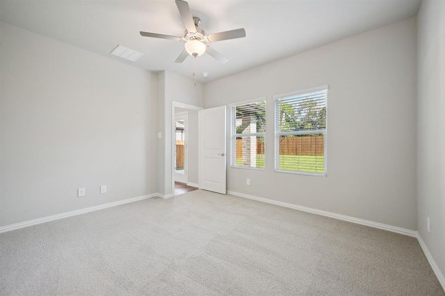Spacious, unfurnished interior of a new home in Eastridge - Spring Series, McKinney (Image 24). Spacious, unfurnished interior of a new home in Eastridge - Spring Series, McKinney (Image 24).