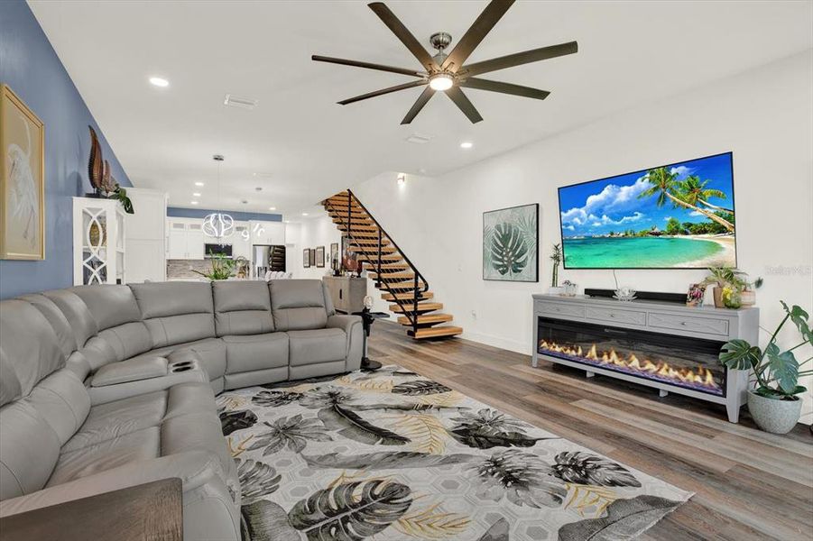 Furnished interior view inside a new home in , Pinellas Park (Image 6).